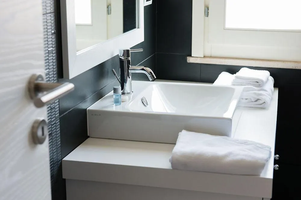 Rigel Villanova Rooms Cagliari 2*,