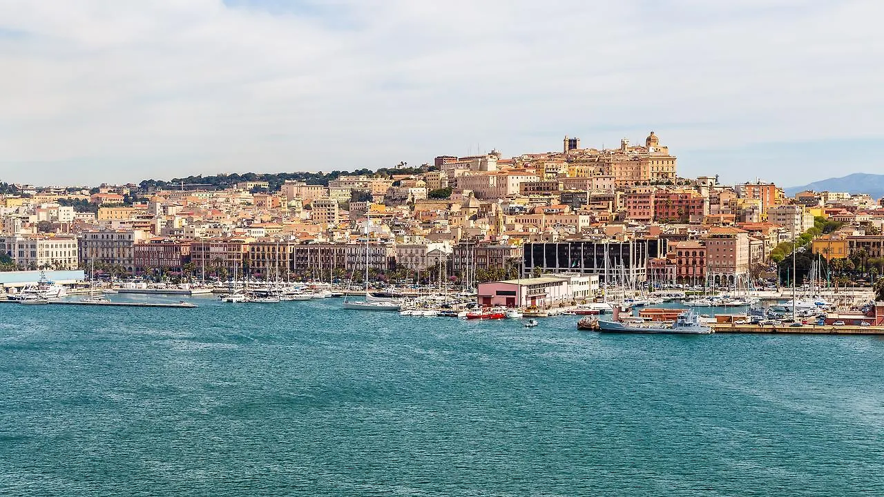 Rigel Villanova Rooms Cagliari 2*,